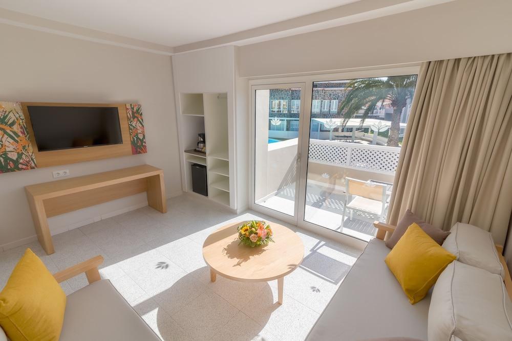 Apartamentos Livvo Koala Garden 마스팔로마스 외부 사진